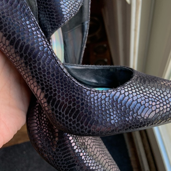 Heels - Picture 8 of 8